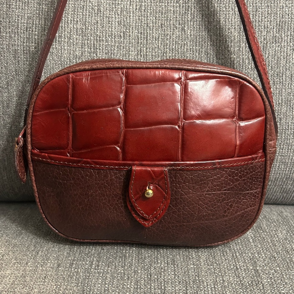 Unisa Vintage Burgundy Leather Crossbody Bag
